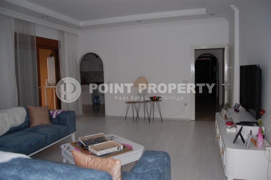 Панорамный дуплекс с видом на горы, на 6-м этаже с мансардой, в 150 метрах от пляжа Клеопатры-id-6278-фото-3