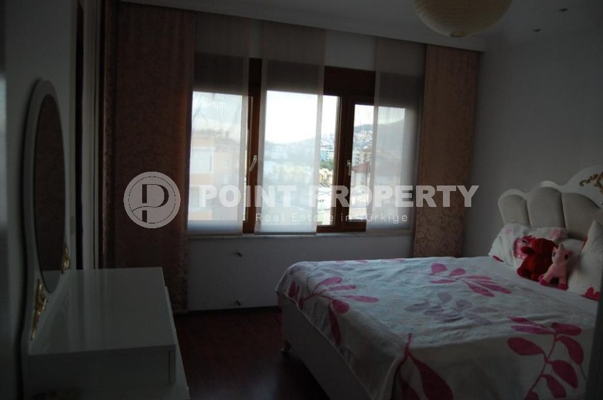 Панорамный дуплекс с видом на горы, на 6-м этаже с мансардой, в 150 метрах от пляжа Клеопатры-id-6278-фото-6