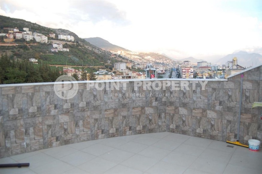 Панорамный дуплекс с видом на горы, на 6-м этаже с мансардой, в 150 метрах от пляжа Клеопатры-id-6278-фото-16