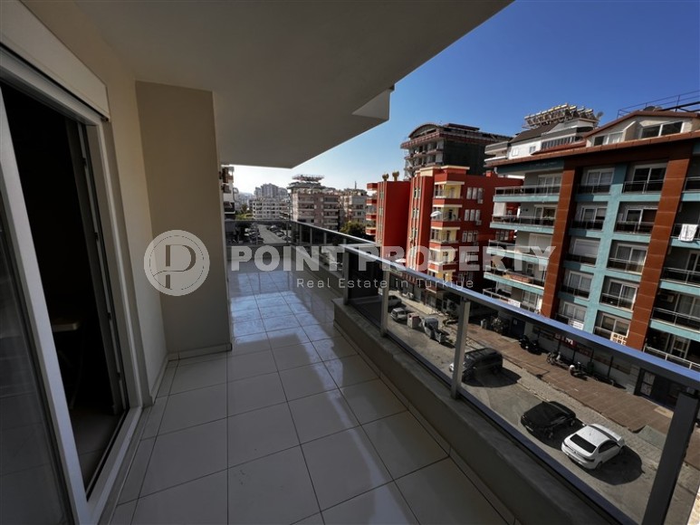 Small apartment on the 5th floor in a building built in 2017, in the center of a modern, developed area of Alanya - Mahmutlar-id-6280-photo-8