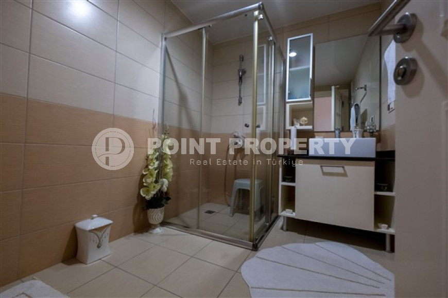 Duplex penthouse with four bedrooms, 220 m², with mountain and sea views in a luxury complex in Oba-id-1494-photo-6