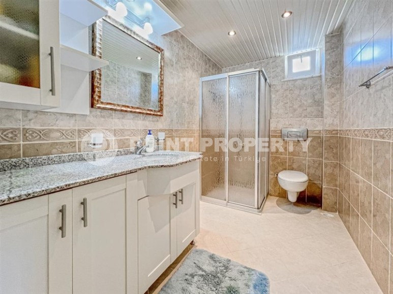 Уютная квартира с панорамным видом на море и горы, на 9-м этаже в благоустроенном жилом комплексе, построенном в 2010 году-id-6281-фото-10