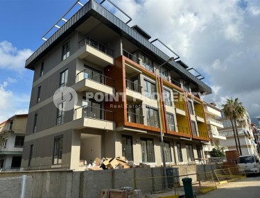 Квартира с высококачественной чистовой отделкой, в 400 метрах от пляжа Клеопатры, в центре Аланьи-id-6285-фото-1