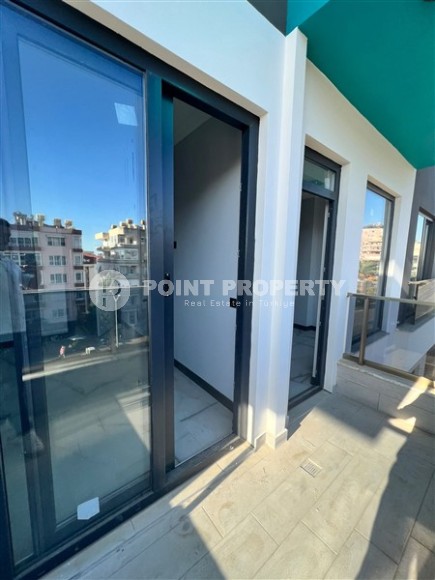 Small new apartment in a comfortable residential complex, 550 meters from the sea-id-6286-photo-8