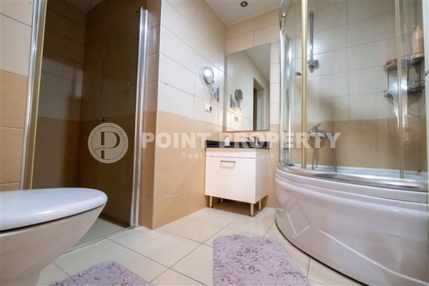 Duplex penthouse with four bedrooms, 220 m², with mountain and sea views in a luxury complex in Oba-id-1494-photo-22