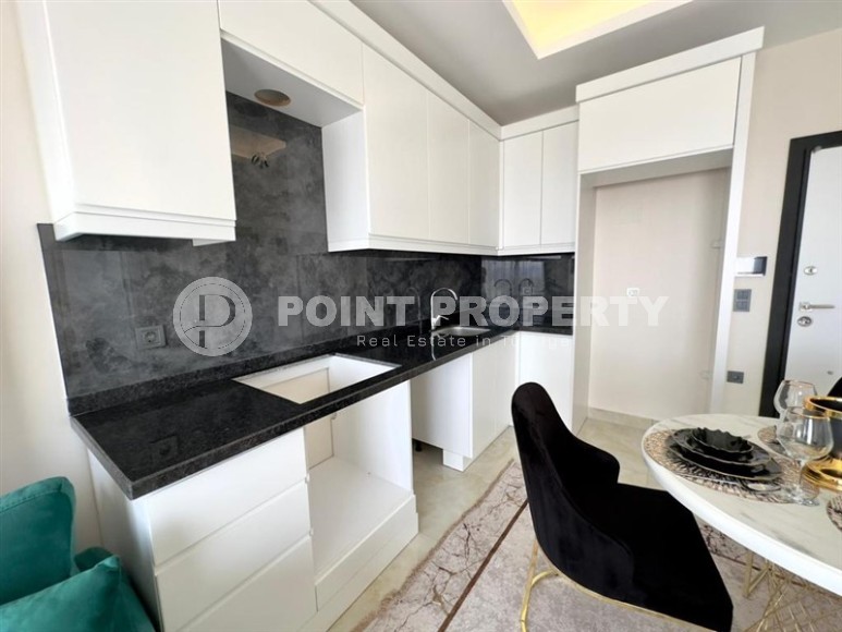 Compact apartment with panoramic views of the city and the sea, on the 7th floor in a new residential complex, 450 meters from the beach-id-6291-photo-4