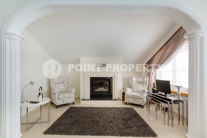 Большая двухуровневая квартира, общей площадью 300 м2, с роскошным панорамным видом на море, в живописном районе Аланьи - Кестель-id-6294-фото-5