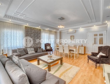 Spacious, modern 4+1 apartment, on an area of 200 m2, on the 4th floor, in the center of Alanya-id-6295-photo-1