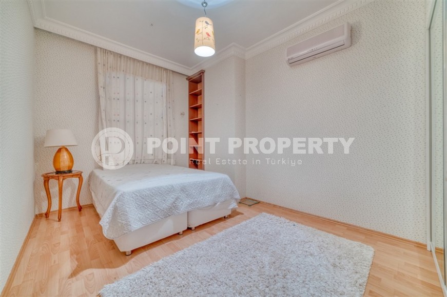 Spacious, modern 4+1 apartment, on an area of 200 m2, on the 4th floor, in the center of Alanya-id-6295-photo-7