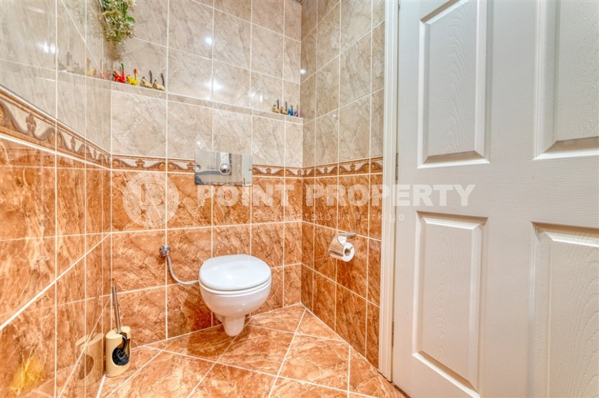 Spacious, modern 4+1 apartment, on an area of 200 m2, on the 4th floor, in the center of Alanya-id-6295-photo-16