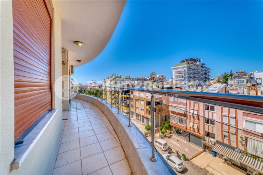 Spacious, modern 4+1 apartment, on an area of 200 m2, on the 4th floor, in the center of Alanya-id-6295-photo-17