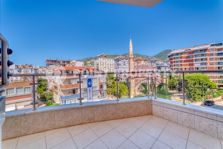 Spacious, modern 4+1 apartment, on an area of 200 m2, on the 4th floor, in the center of Alanya-id-6295-photo-20