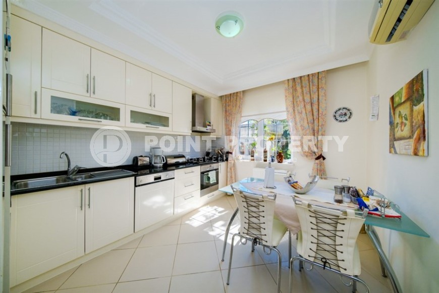 Уютная двухуровневая квартира 3+1, в живописной местности, в элитном районе Аланьи - Хасбахче-id-6296-фото-5