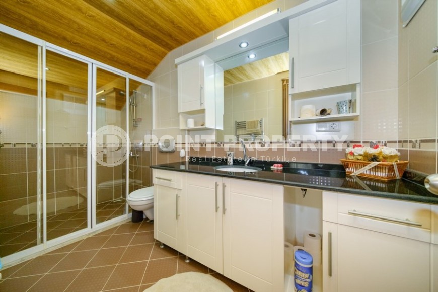 Cozy two-level apartment 3+1, in a picturesque area, in the elite area of Alanya - Hasbahce-id-6296-photo-12