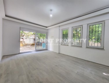 Недорогая квартира с чистовой отделкой, на 1-м этаже в доме 1995 года постройки, в центре Аланьи-id-6306-фото-2