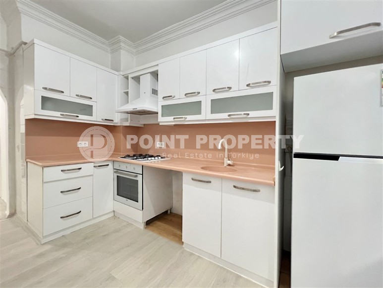 Недорогая квартира с чистовой отделкой, на 1-м этаже в доме 1995 года постройки, в центре Аланьи-id-6306-фото-5