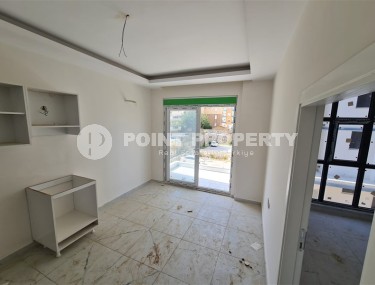 Компактная квартира с чистовой отделкой, на 1-м этаже, в километре от пляжа и набережной-id-6310-фото-3