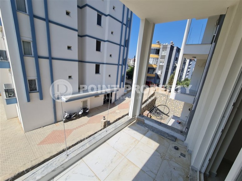 Компактная квартира с чистовой отделкой, на 1-м этаже, в километре от пляжа и набережной-id-6310-фото-7