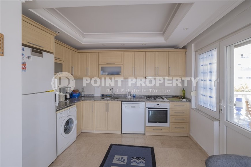 Bright, spacious apartment 1200 meters from the sea, in a quiet area of Alanya - Cikcilli-id-6312-photo-4