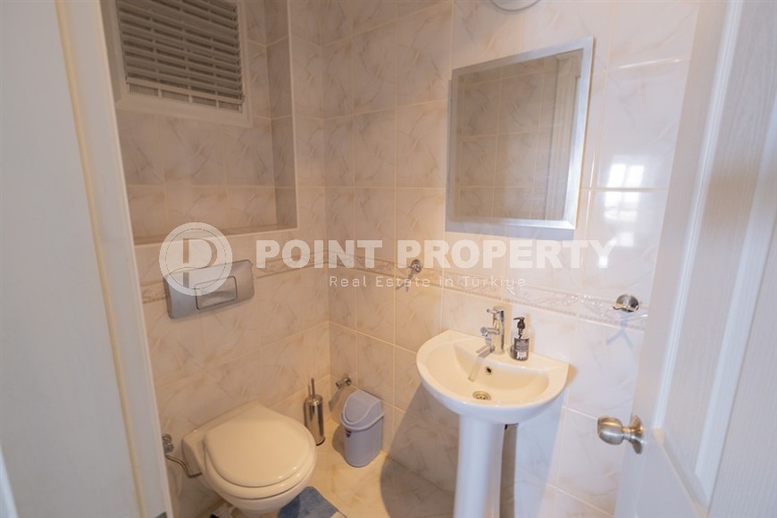 Bright, spacious apartment 1200 meters from the sea, in a quiet area of Alanya - Cikcilli-id-6312-photo-12