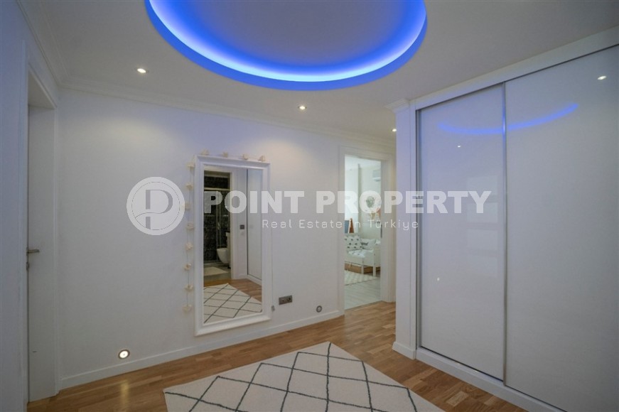 Светлая, уютная квартира 2+1, на площади 125 м2, в центре популярного района Аланьи - Нижняя Оба-id-6318-фото-7