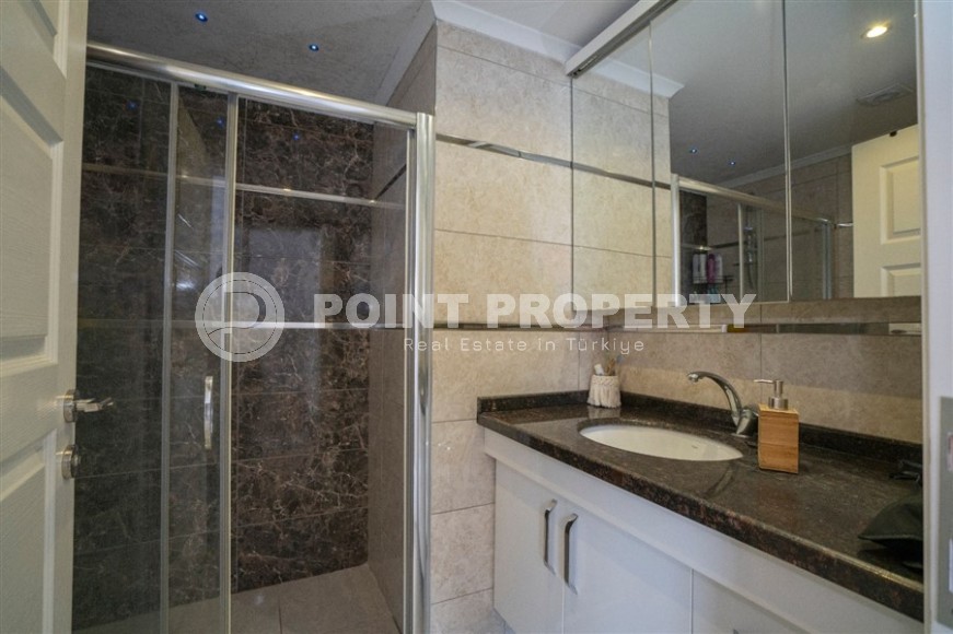 Светлая, уютная квартира 2+1, на площади 125 м2, в центре популярного района Аланьи - Нижняя Оба-id-6318-фото-9