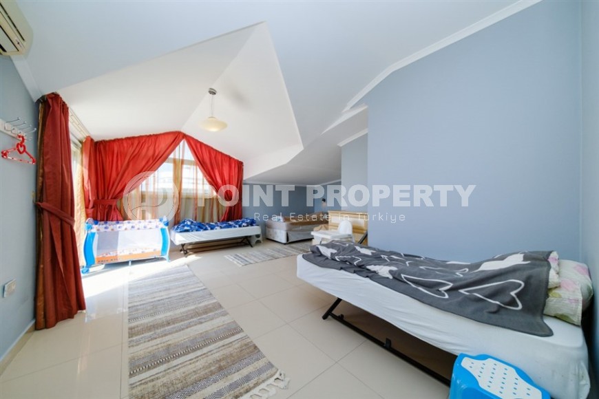 Панорамная двухуровневая квартира 3+2 на 10-м этаже с мансардой, в километре от пляжа-id-6319-фото-9