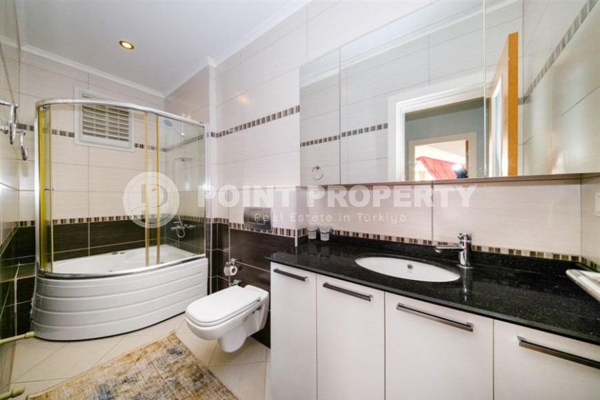 Панорамная двухуровневая квартира 3+2 на 10-м этаже с мансардой, в километре от пляжа-id-6319-фото-11