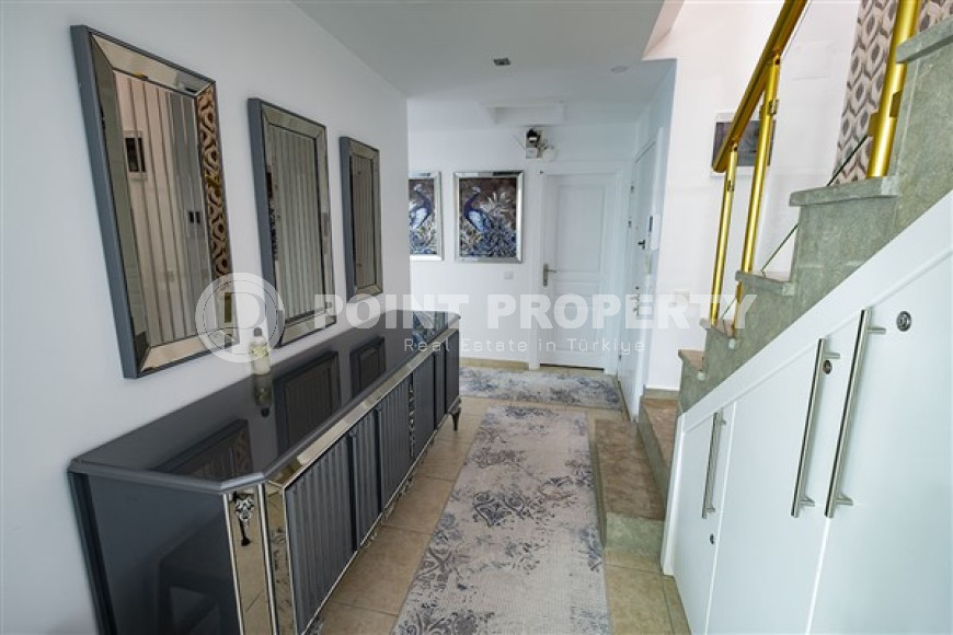 Элегантный пентхаус 4+1, 250м² с личной сауной в центре района Тосмур, Аланья, в комплексе с богатой инфраструктурой-id-1496-фото-13