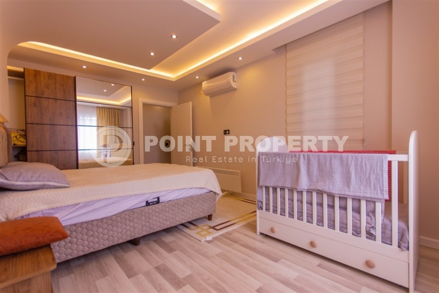 Spacious, comfortable apartment 3+1, with a total area of 130 m2, on the 4th floor, in the center of Mahmutlar district-id-6326-photo-10