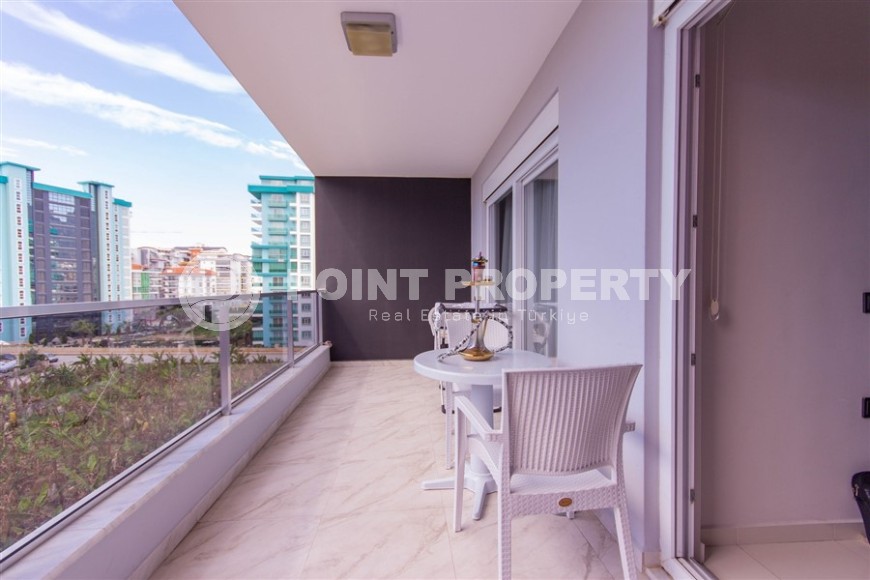 Spacious, comfortable apartment 3+1, with a total area of 130 m2, on the 4th floor, in the center of Mahmutlar district-id-6326-photo-14