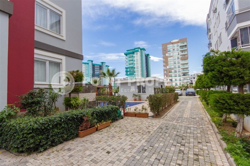 Spacious, comfortable apartment 3+1, with a total area of 130 m2, on the 4th floor, in the center of Mahmutlar district-id-6326-photo-21