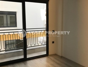 Новая квартира с чистовой отделкой, в симпатичной, комфортабельной резиденции, в 800 метрах от моря-id-6327-фото-4