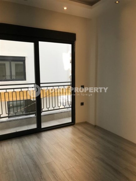 Новая квартира с чистовой отделкой, в симпатичной, комфортабельной резиденции, в 800 метрах от моря-id-6327-фото-4