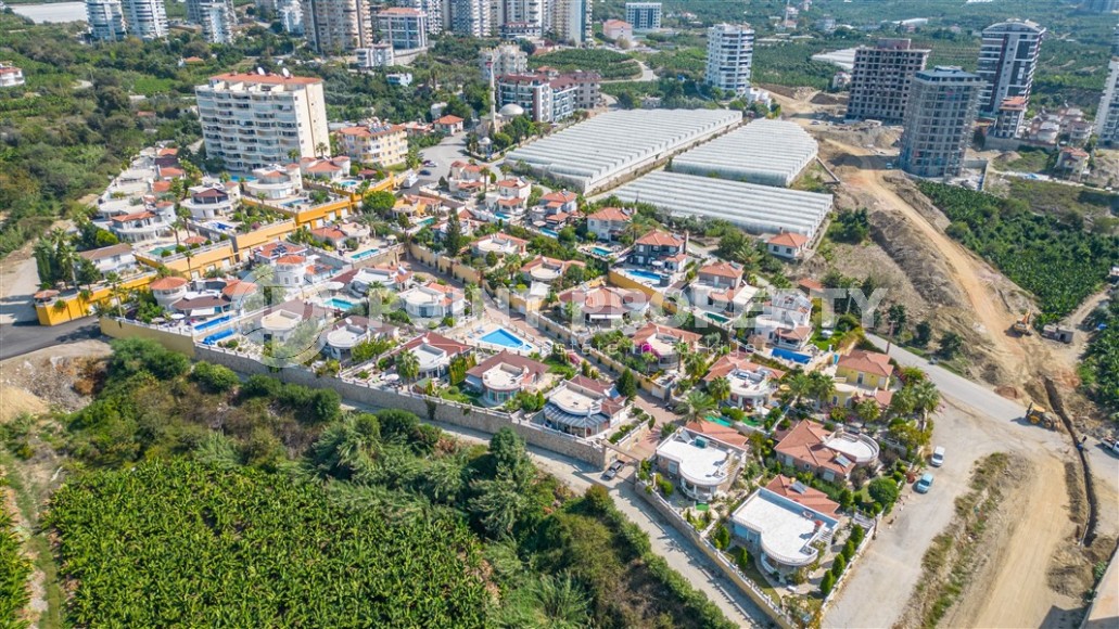 Spacious one-story villa 2+1, on an area of 185 m2, in the modern area of Alanya - Mahmutlar-id-6328-photo-17