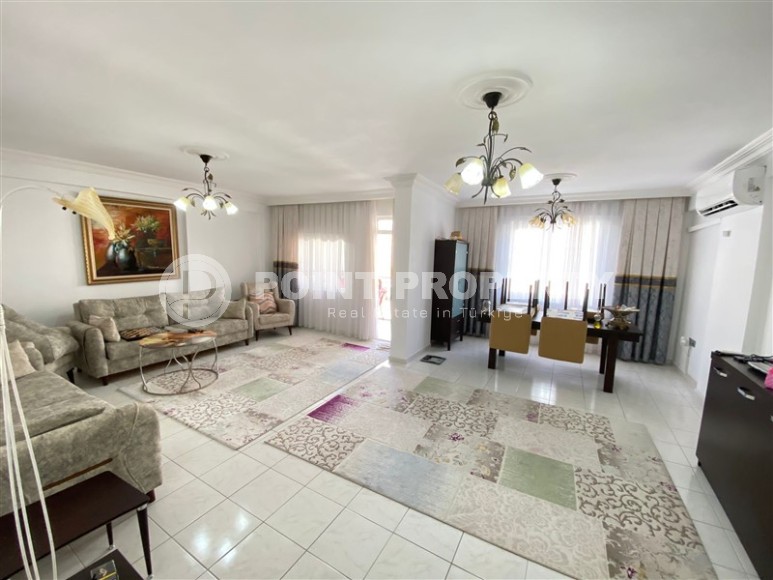 Large apartment 3+1, with a total area of 170 m2, on the 3rd floor, in a building built in 2004-id-6333-photo-4