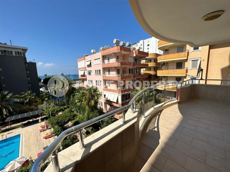 Светлая, уютная квартира с двумя спальнями, в 100 метрах от моря, в центре современного района Аланьи - Махмутлар-id-6334-фото-14