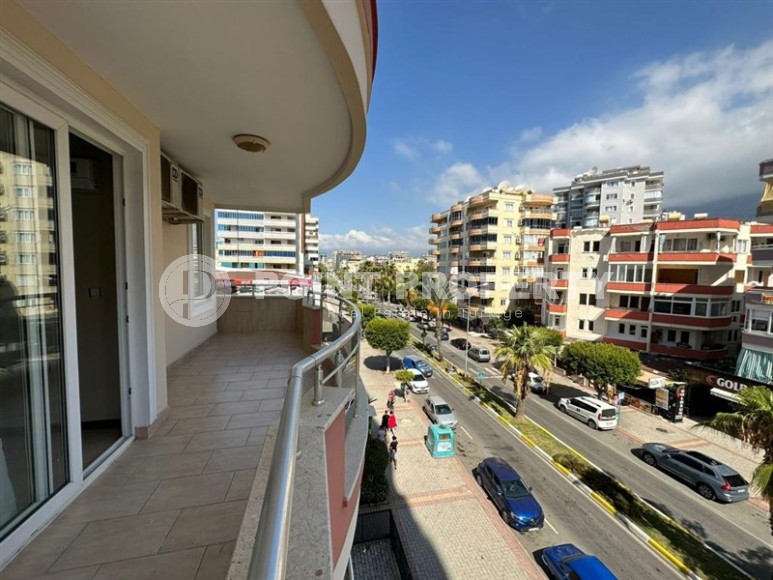 Светлая, уютная квартира с двумя спальнями, в 100 метрах от моря, в центре современного района Аланьи - Махмутлар-id-6334-фото-15