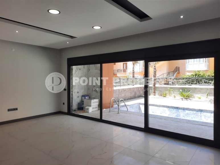 New three-storey villa with fine finishing, 300 meters from the sea, in a quiet area of Alanya - Avsallar-id-6345-photo-7