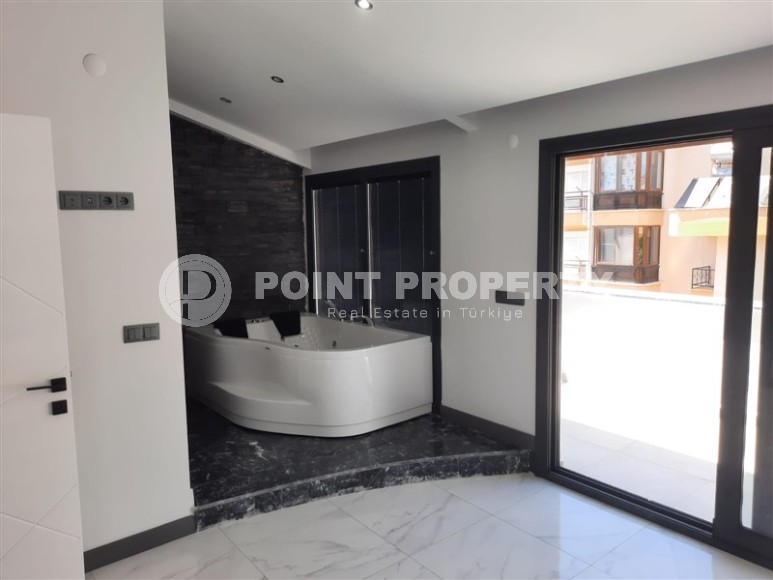 New three-storey villa with fine finishing, 300 meters from the sea, in a quiet area of Alanya - Avsallar-id-6345-photo-10