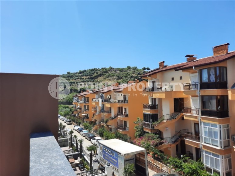 New three-storey villa with fine finishing, 300 meters from the sea, in a quiet area of Alanya - Avsallar-id-6345-photo-16