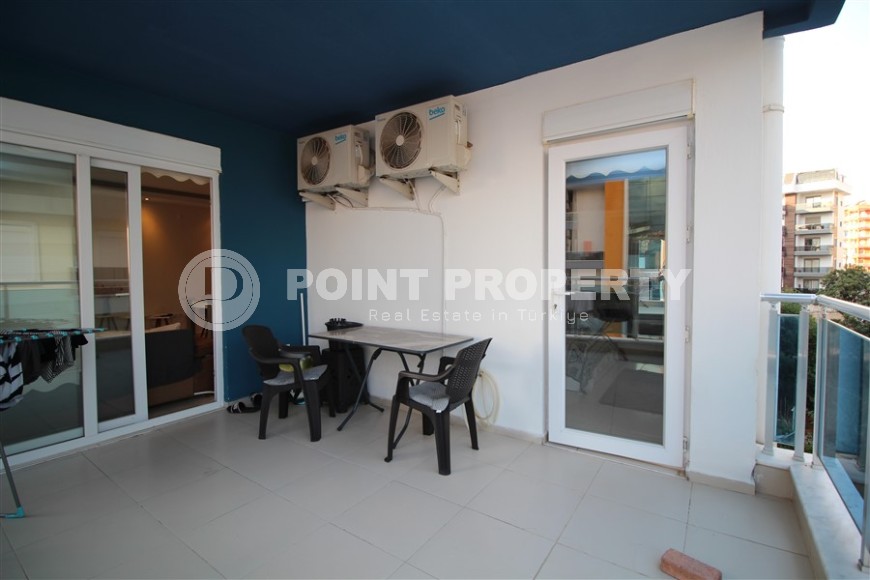 Квартира с мебелью и бытовой техникой, в 650 метрах от  моря, в центре района Тосмур-id-6348-фото-8