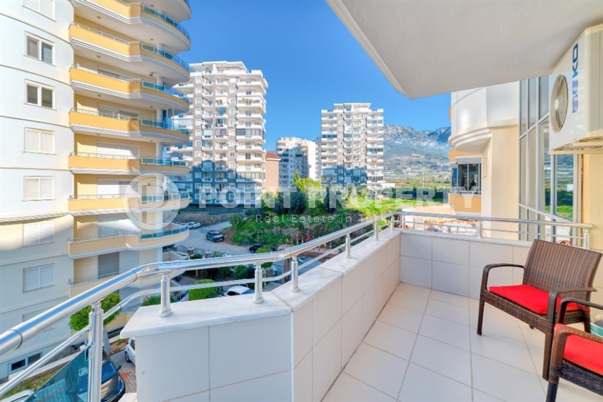 Bright, spacious apartment 2+1, with a total area of 170 m2, in a modern, developed area of Alanya - Mahmutlar-id-6352-photo-11