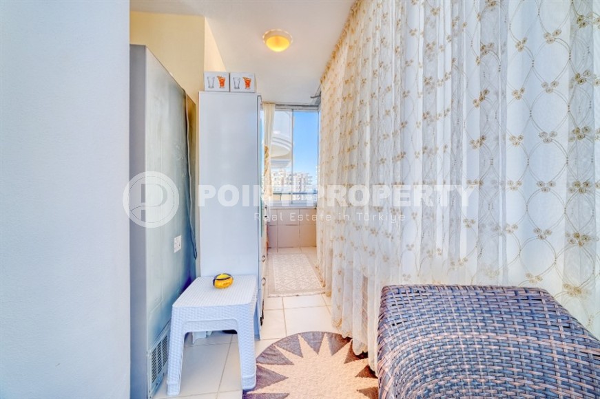 Bright, spacious apartment 2+1, with a total area of 170 m2, in a modern, developed area of Alanya - Mahmutlar-id-6352-photo-12