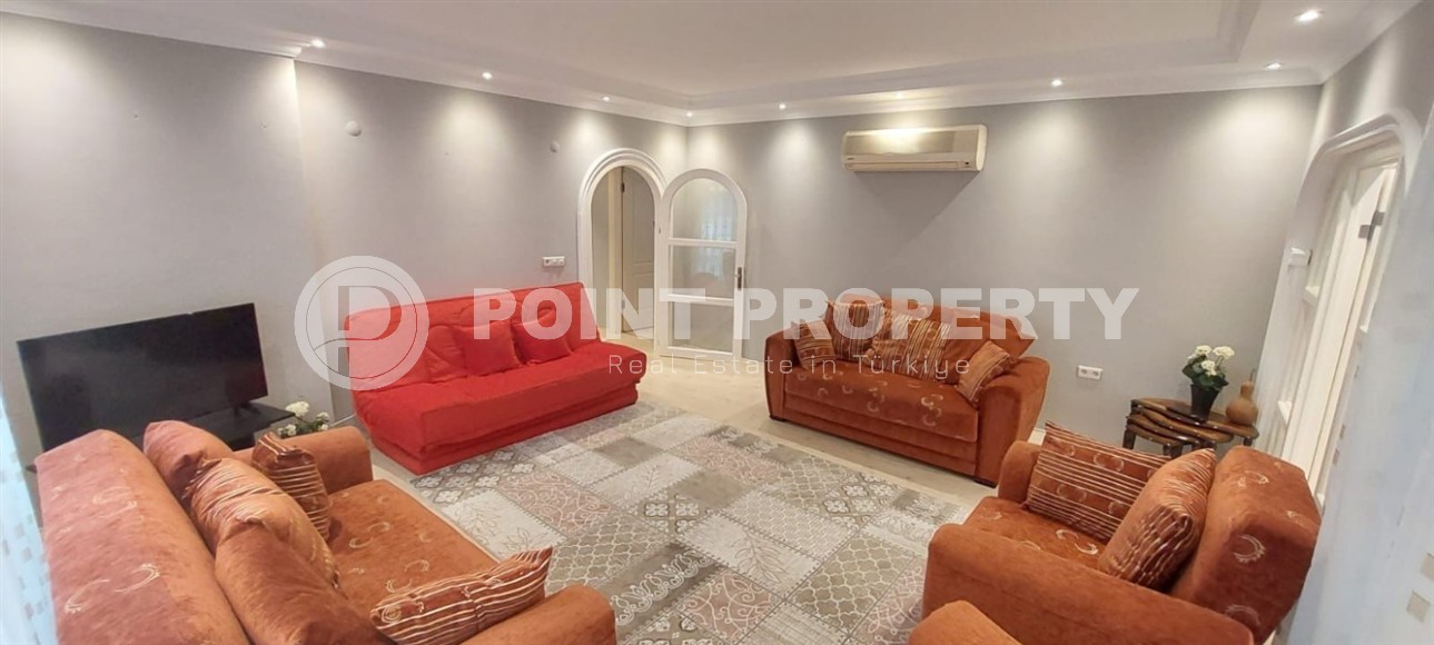 Spacious apartment with furniture and household appliances, on the 1st floor in a building built in 2010-id-6355-photo-2