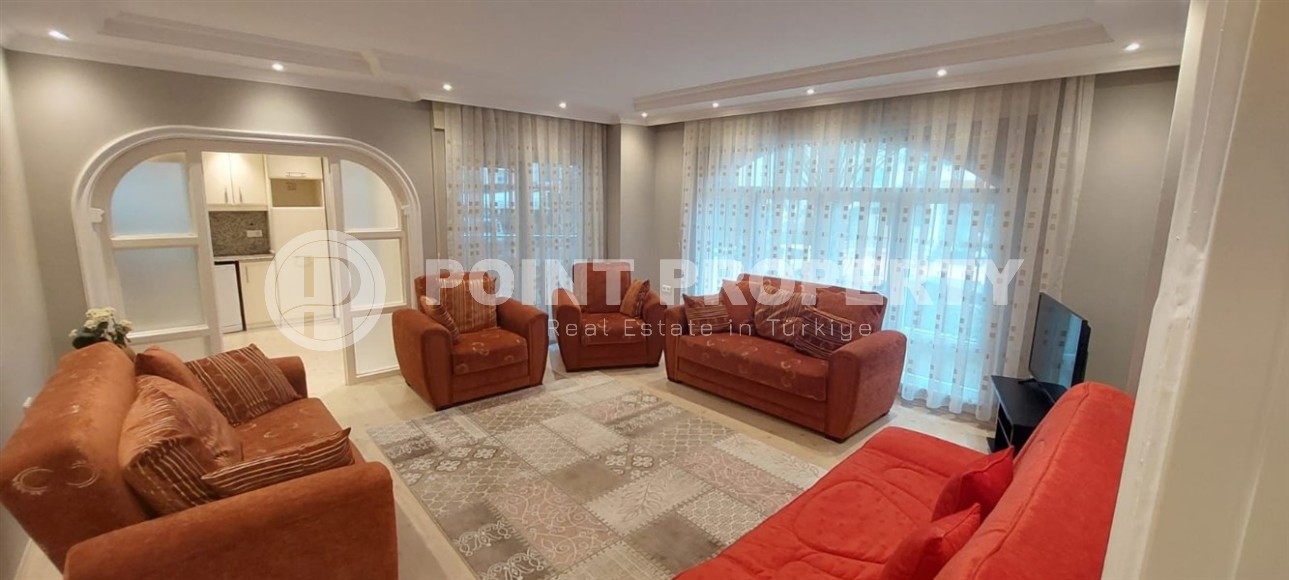 Spacious apartment with furniture and household appliances, on the 1st floor in a building built in 2010-id-6355-photo-3