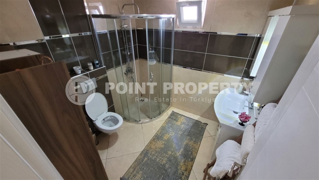 Spacious, comfortable apartment 2+1, on an area of 135 m2, in a modern, developed area of Alanya - Mahmutlar-id-6368-photo-9