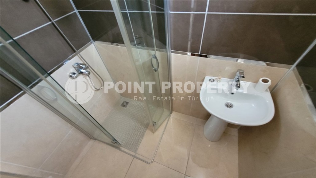 Spacious, comfortable apartment 2+1, on an area of 135 m2, in a modern, developed area of Alanya - Mahmutlar-id-6368-photo-10