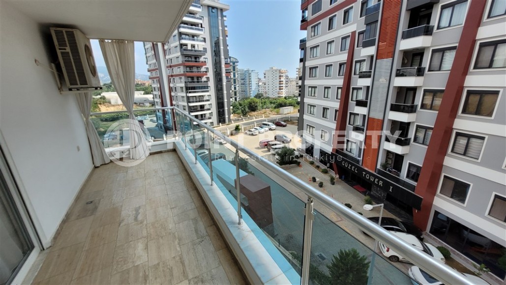 Spacious, comfortable apartment 2+1, on an area of 135 m2, in a modern, developed area of Alanya - Mahmutlar-id-6368-photo-13