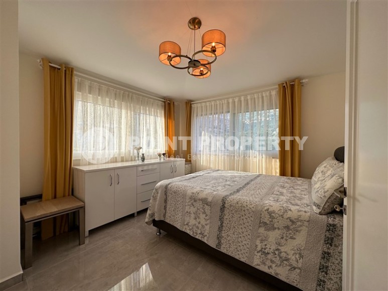 Большая двухуровневая квартира 3+1, на площади 220 м2, с панорамным видом на горы-id-6369-фото-7